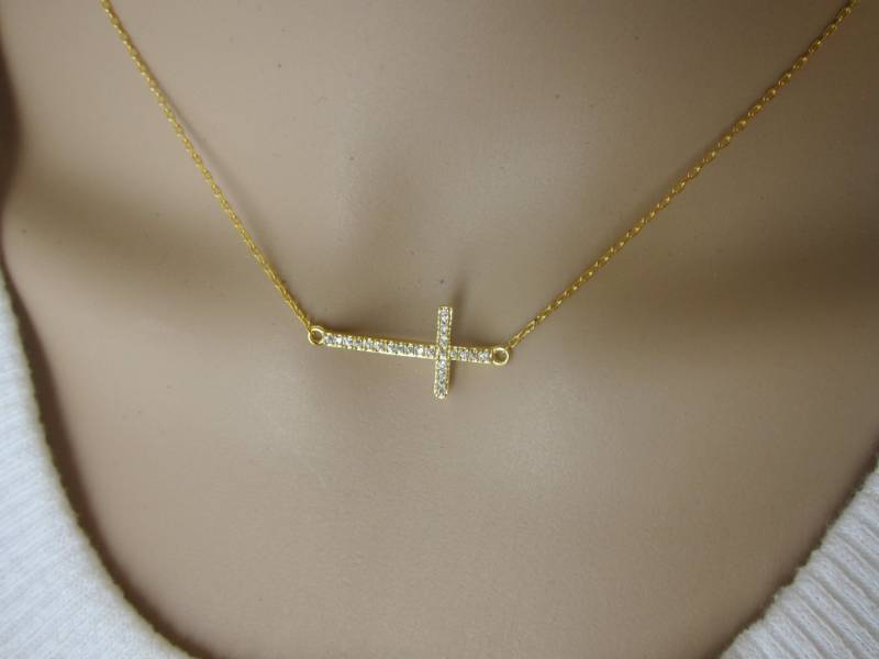 Funkelnde Dünne Gold Über Sterlingsilber Seitlich Kreuz Halskette, Glaube Kelly Promi Inspiriert von GreatJewelry4All