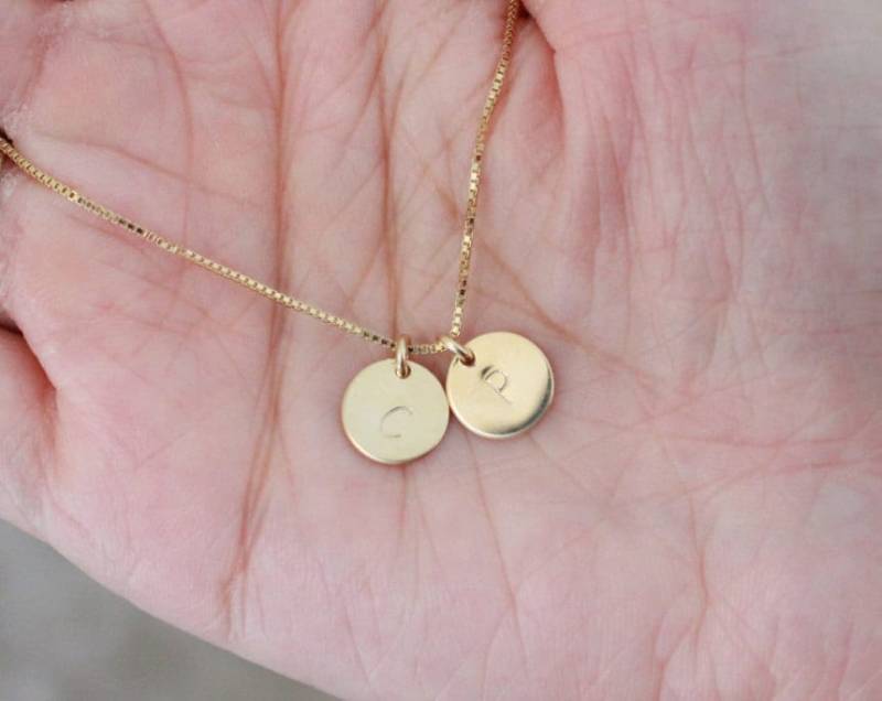 Gold Filled Zwei Initialen Halskette, Personalisierte Kleine Zierliche Zarte Silberkette, Silber Erhältlich, Geschenk Für Freund von GreatJewelry4All