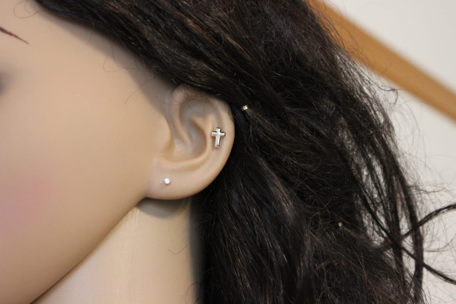 Kreuz, Knorpelohrring Silber Knorpel Mehrere Piercing, Knorpel-Ohrstecker, Kreuz Ohrstecker, Zweite Loch, Sterling Ohrstecker von GreatJewelry4All