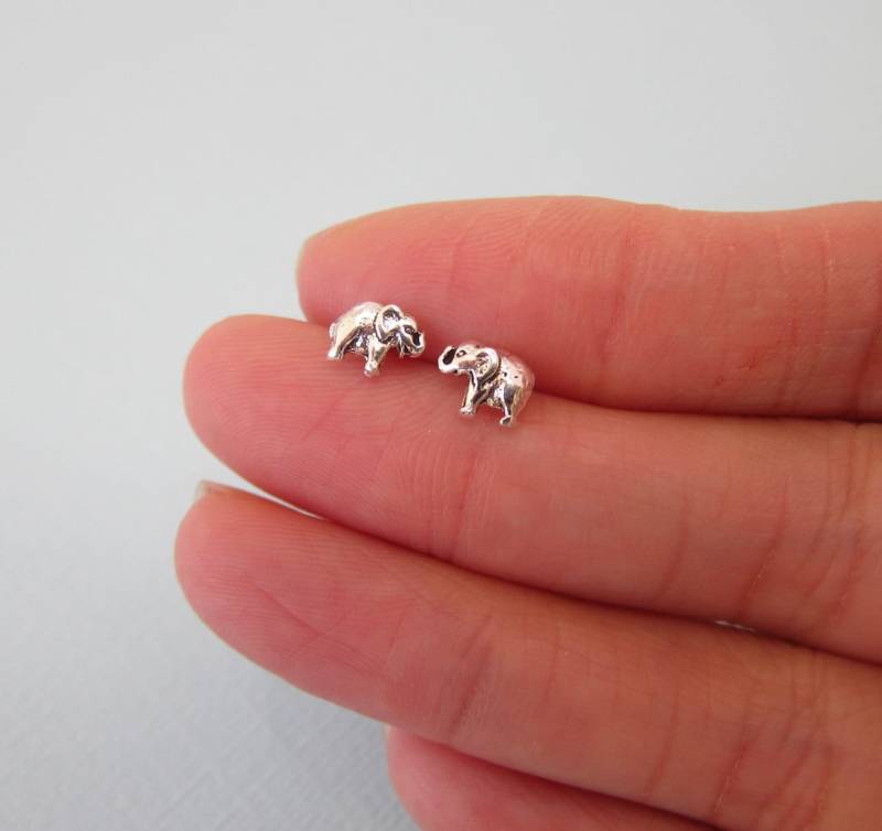Winzige Sterling Silve Baby Elefant Ohrstecker, Kinder Ohrringe, Glücksbringer Schmuck, Niedliche Knorpel Ohrringe von GreatJewelry4All