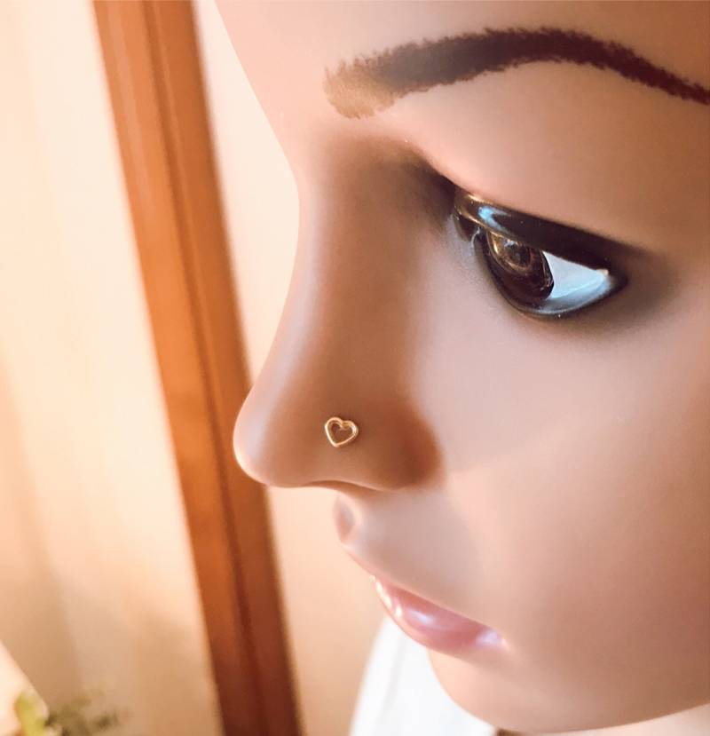 Winzigen Herz Nasenstecker Sterling Silber Knorpel Ohrring Kleine Ohrring, Gold Tragus Piercing Zweites Ohrläppchen von GreatJewelry4All