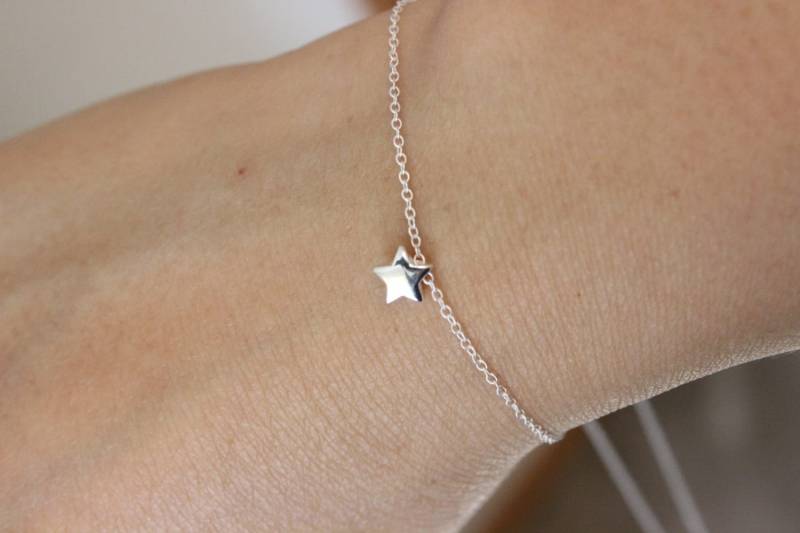 Winziges Sterling Silber Stern Armband, Zierliches Jeden Tag Geburtstag Geschenk, Kinder Geschenk Für Freund von GreatJewelry4All