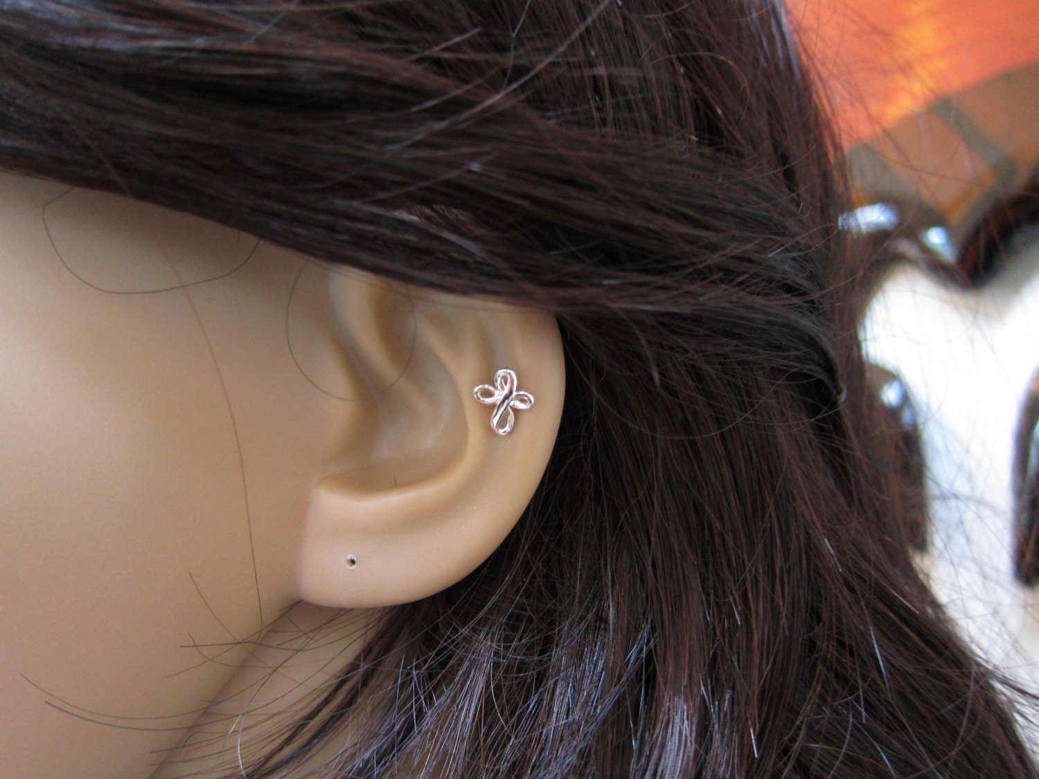 sterlingsilber Kreuz Knorpelohrring, Ohrstecker, Kleine Knorpel, Tragus, Ohrstecker Ohrringe, Silber Knorpel-Kreuz-Ohrring von GreatJewelry4All