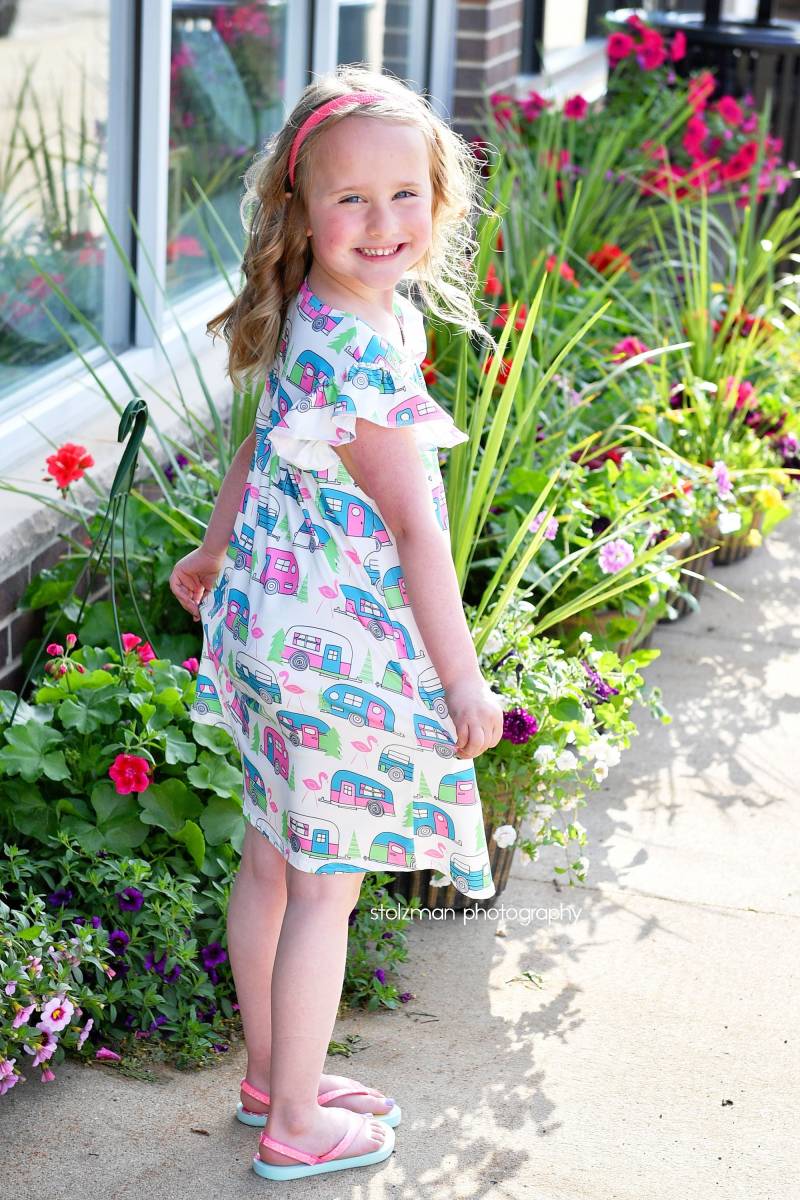 Camper Milk Silk Flatterkleid von GreatLakesKids