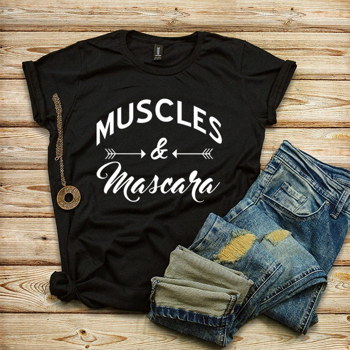 Muskeln Und Mascara Tshirt Muskeln Und Mascara Tshirt von GreatLifeTees