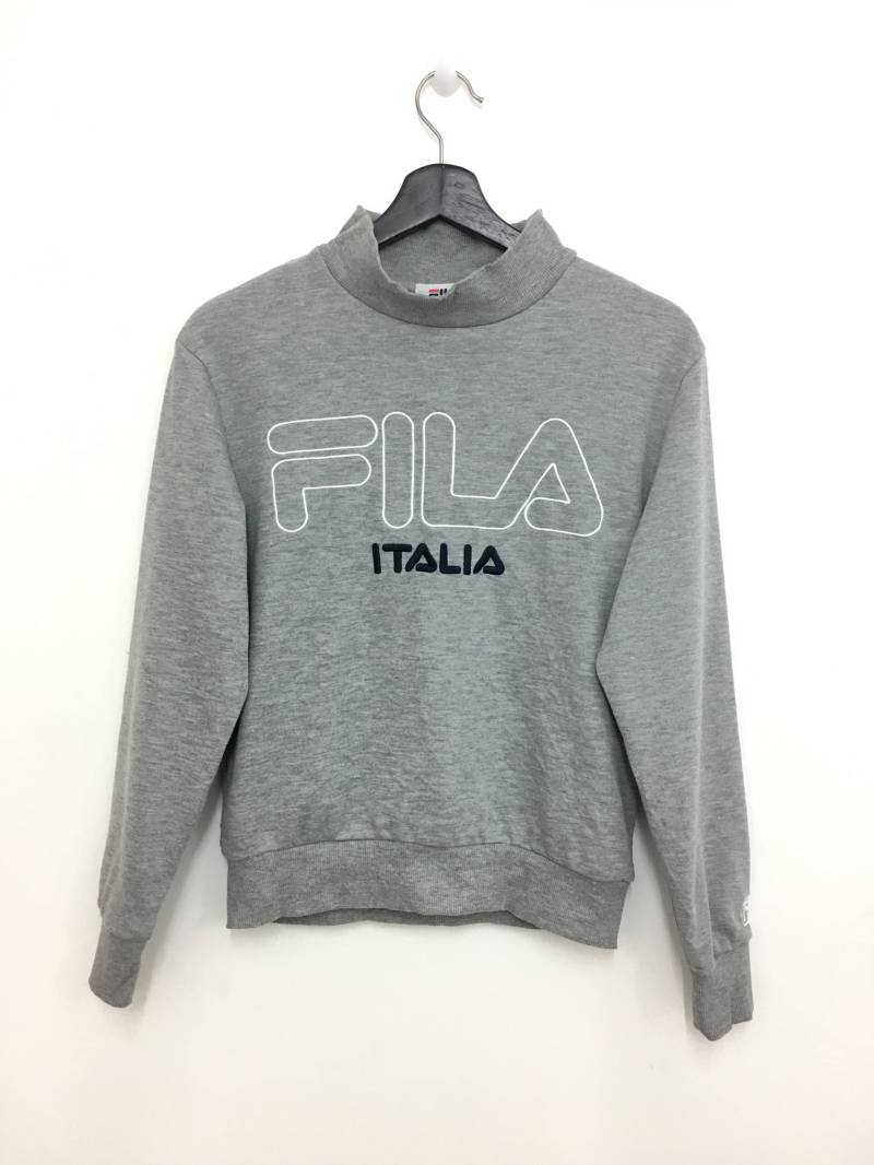 Angebot Fila Sweatshirt Big Logo Schreibweise Rollkragen Sportbekleidung Mittlerer Größe von GreatVtgApparels