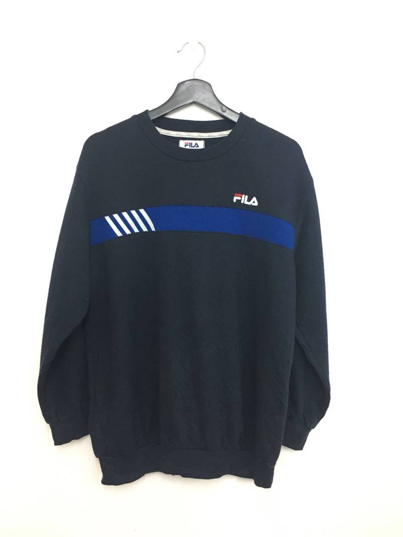 Auf Verkauf Fila Sweatshirt Pullover Navy Blau Farbe Medium Size Auf Verkauf Fila Sweatshirt Pullover Navy Blau Farbe Medium Size von GreatVtgApparels