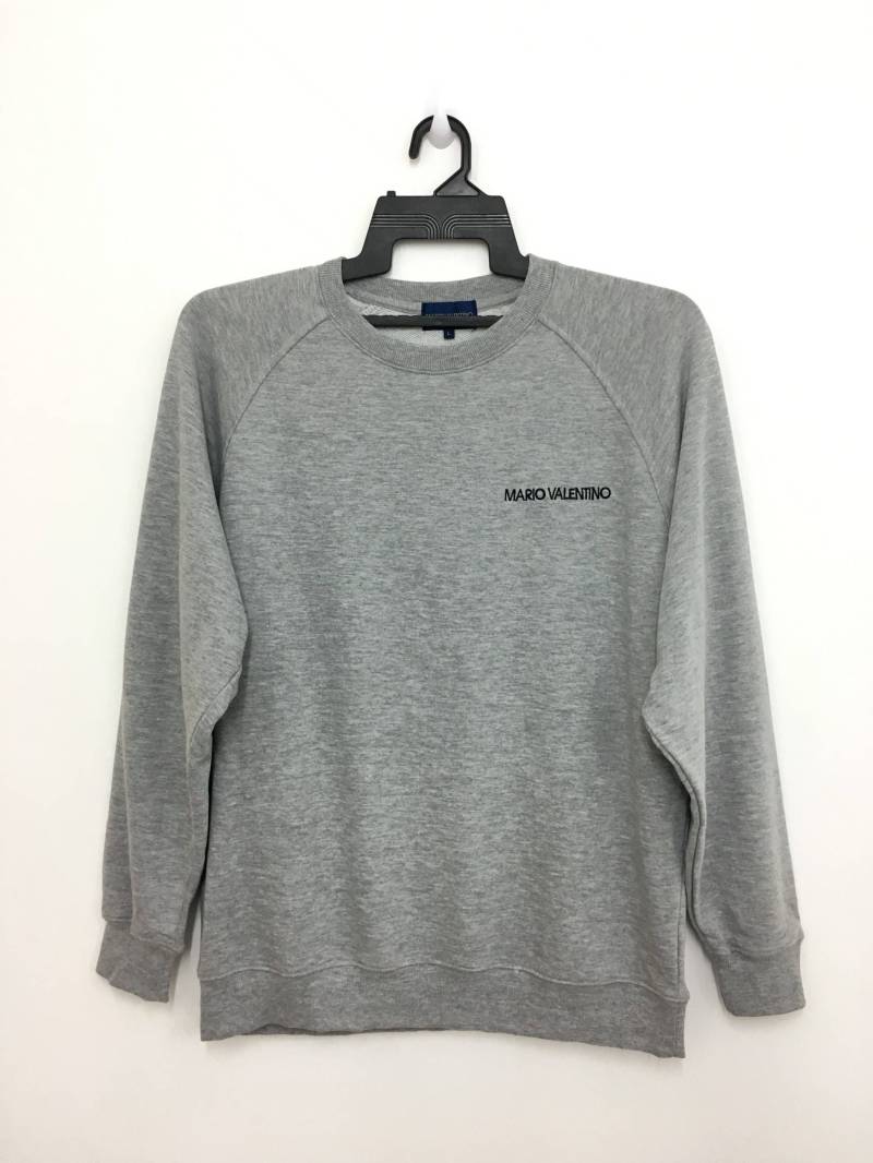 Verkauf Mario Valentino Sweatshirt Stickerei Spellout Jumper Large Size Auf Tag von GreatVtgApparels