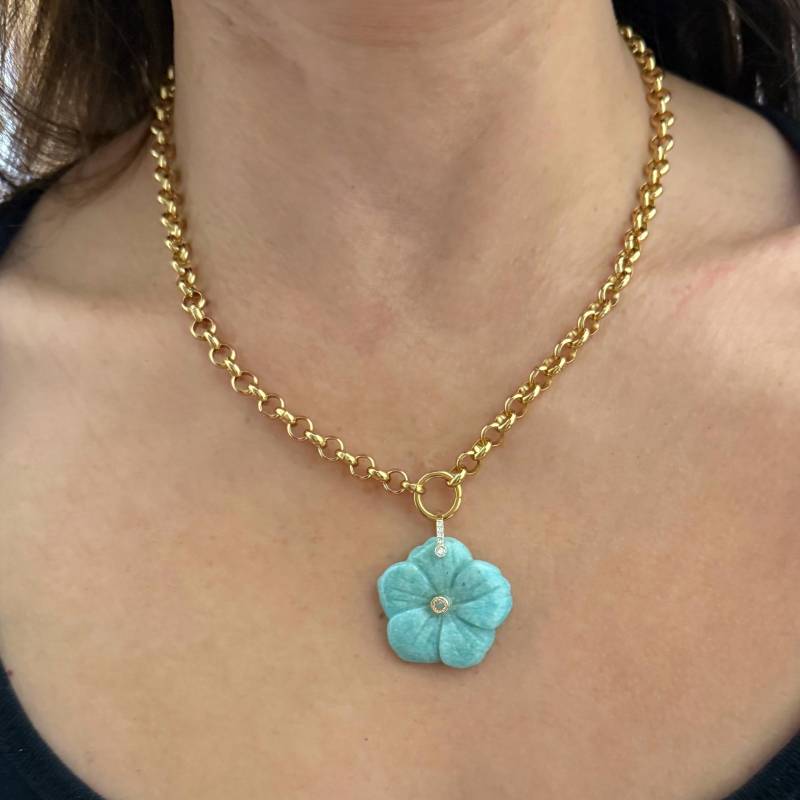 Grüne Blumen-Anhänger-Halskette, Stahl-Rolo-Kette von Grecmuse