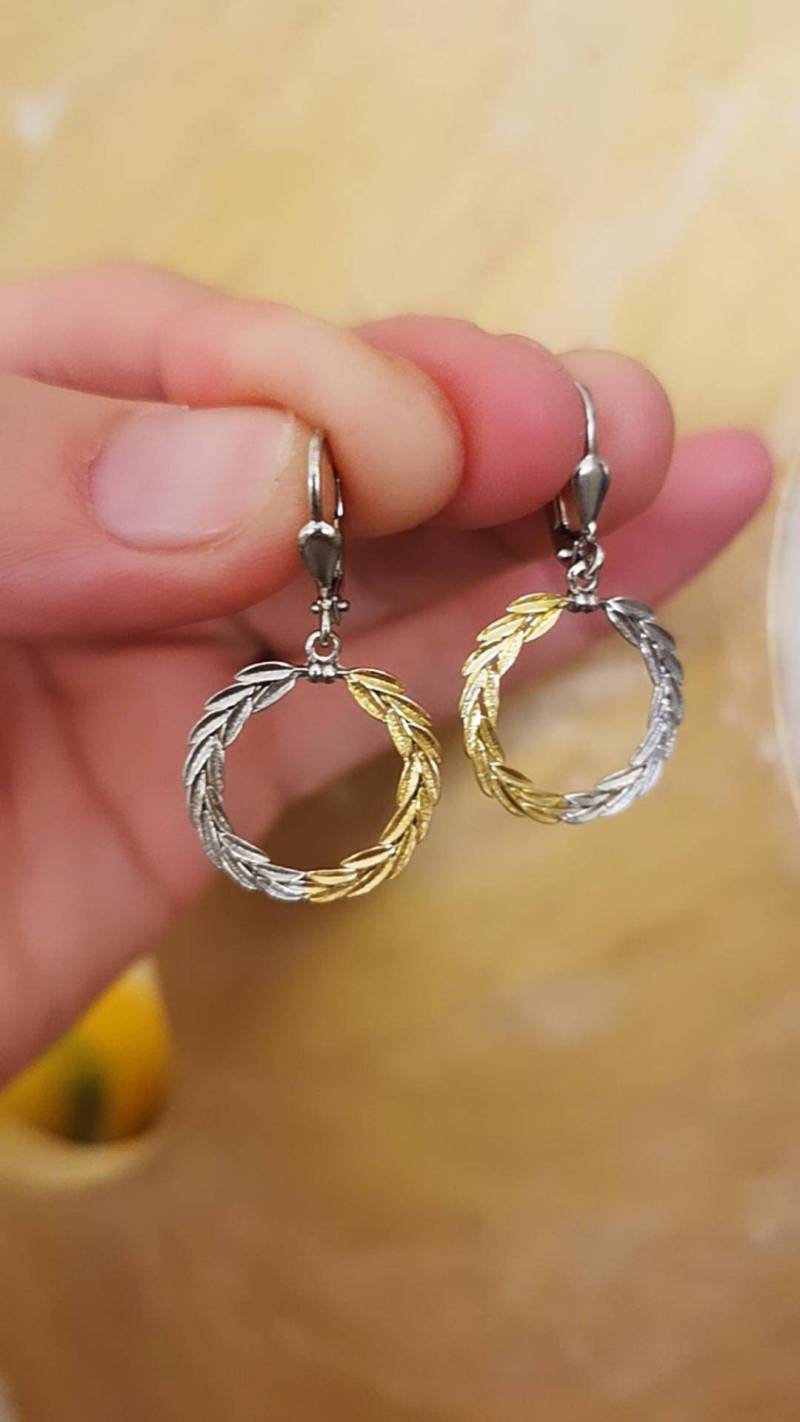 Handgemachte Sterling Silber Olive Blatt Ohrringe, Gold Akzente von GreekAncientJewelry