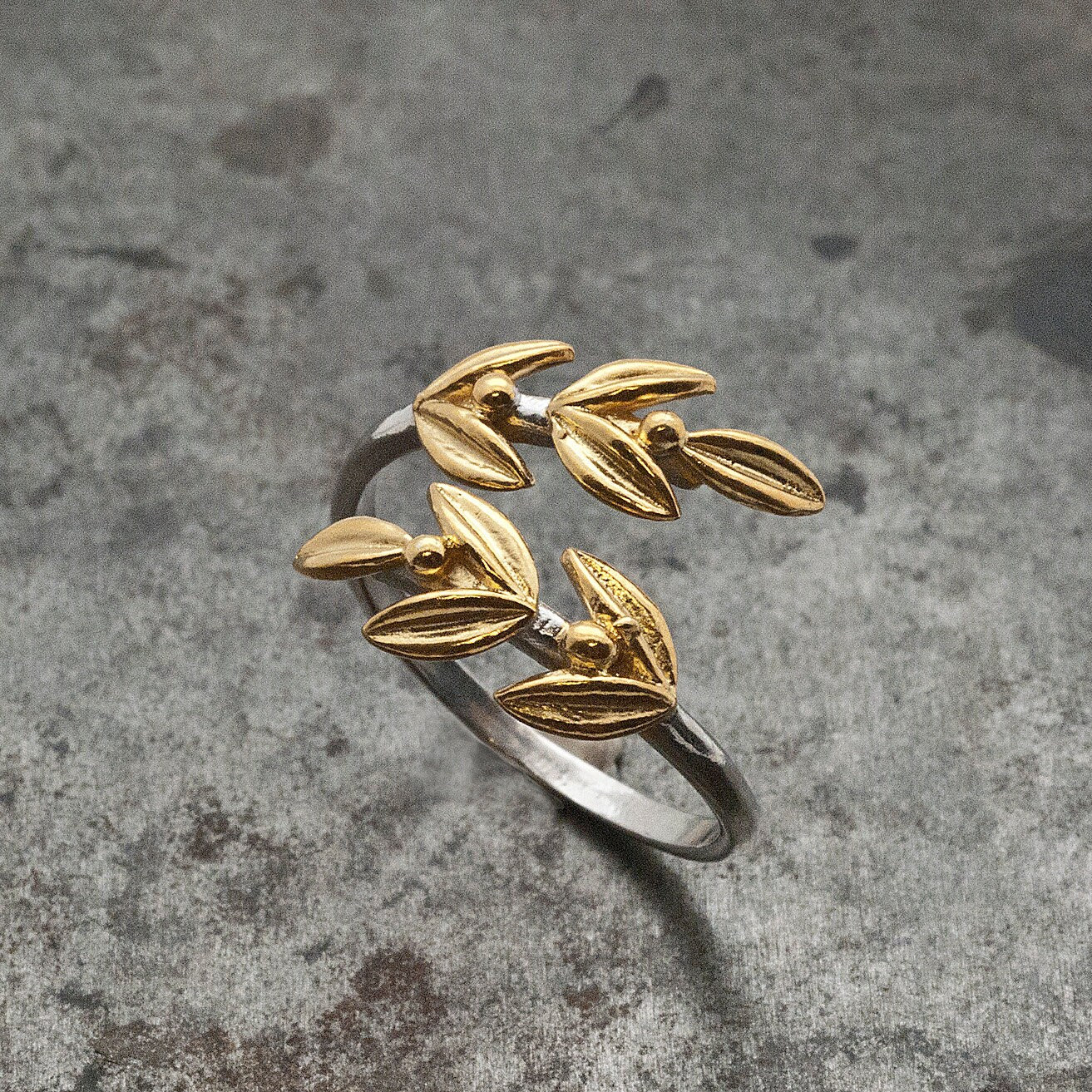 Gold Olivenblatt Ring Sterling Silber Zweig, Handgemachter Schmuck von GreekMythos
