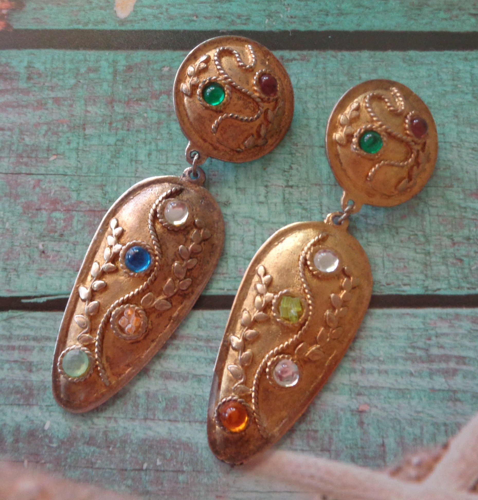 Vintage Antiquitäten Gold Multi Farbe Kristalle Oriental Lange Ohrringe Clips 1920Er Jahre von GreekOramaa
