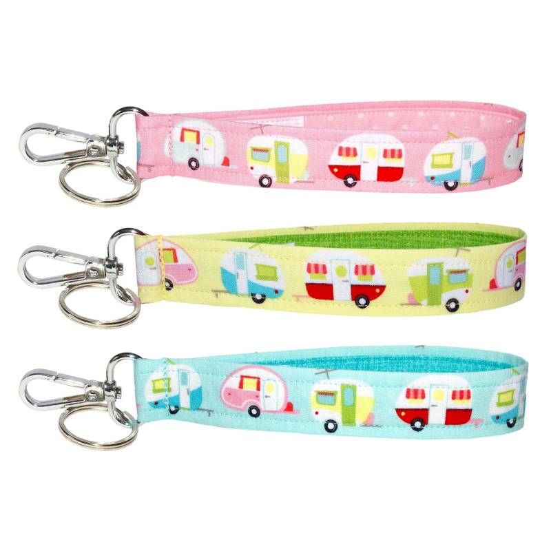 Rv Camping Schlüsselanhänger Pink, Gelb Oder Blau Retro Camper Anhänger Zubehör Handtasche Geschenk 2, 5 cm Breit von GreenAcornKitchen
