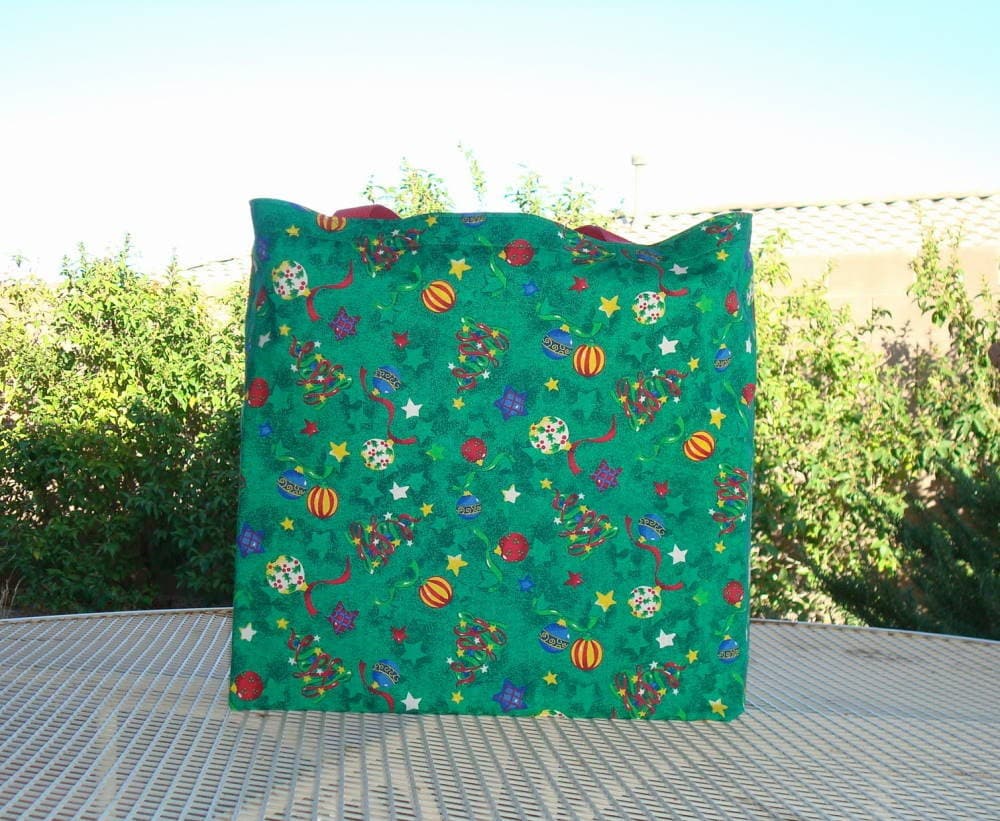 Weihnachtsschmuck Auf Green Reusable Shopping Tote Tasche von GreenBearCreations