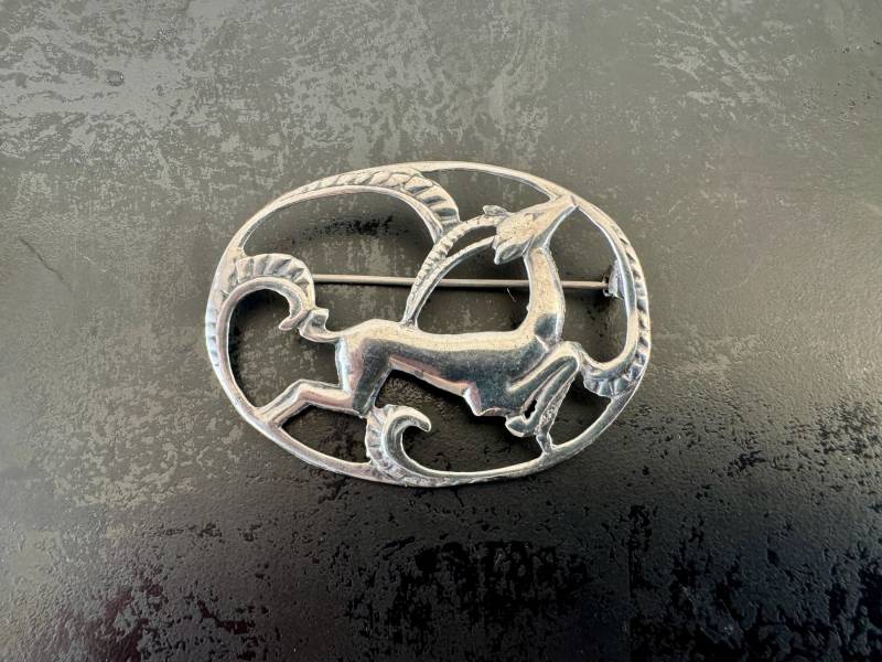 Antike Sterling Silber Gazelle Brosche - Art Deco Tier Anstecknadel von GreenHorseCollection