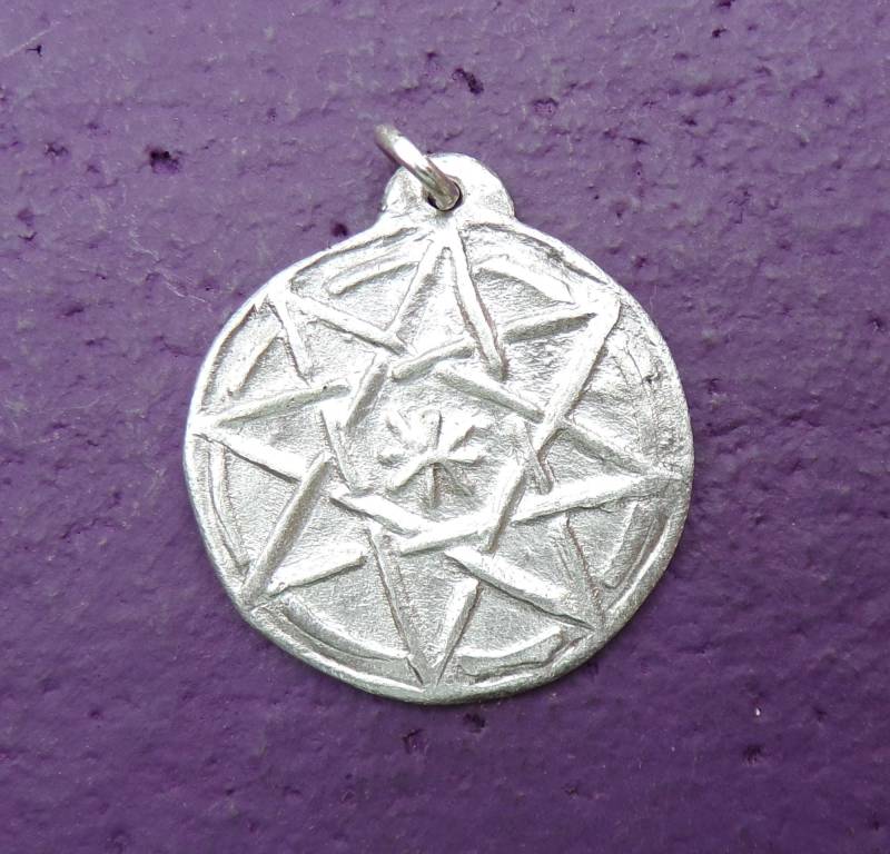 Achtzackiger Stern Aus 925Er Silber Achtzackiger Stern Aus 925Er Silber von GreenManJewellery
