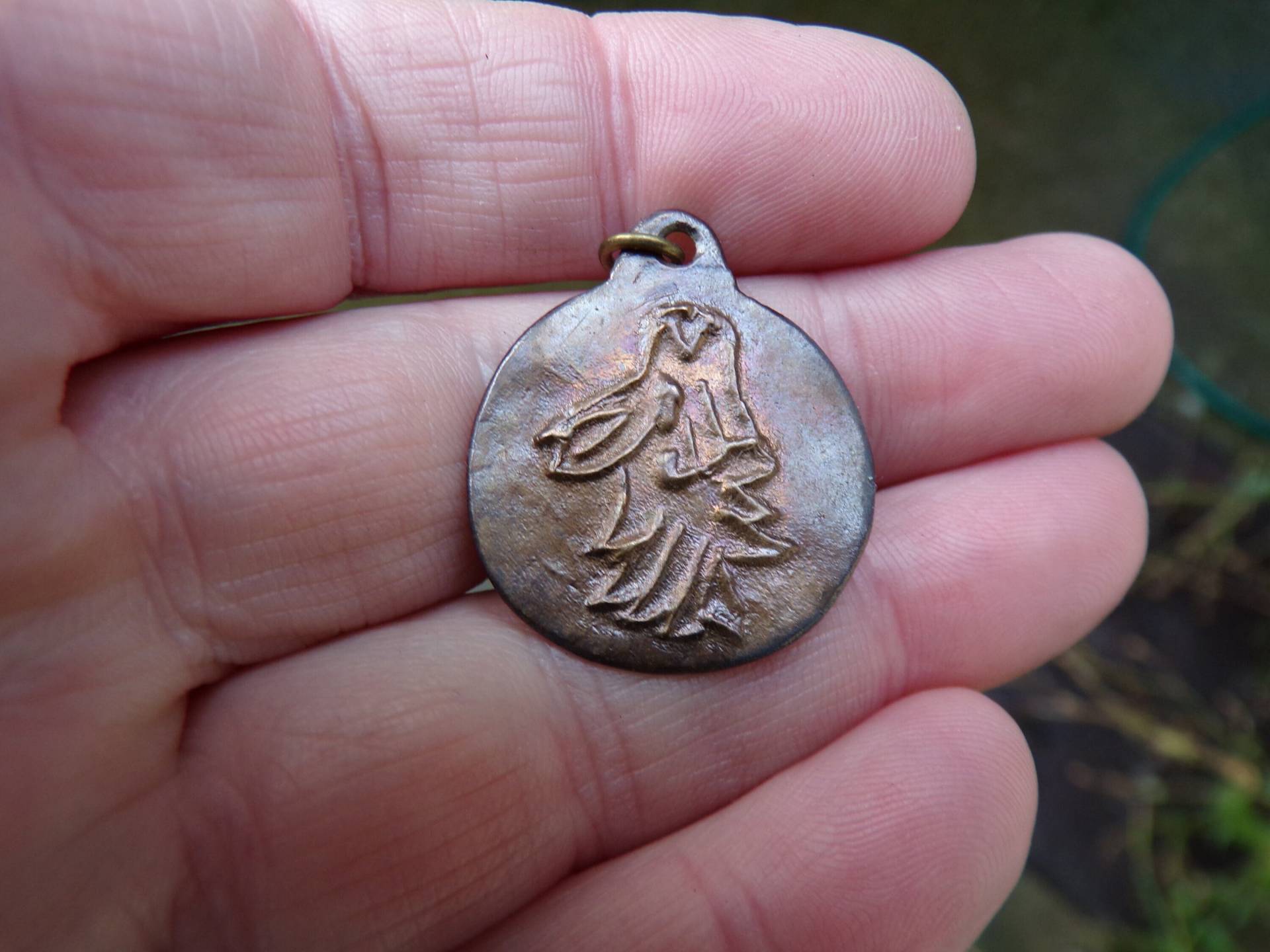 Howling Moon Wolf Bronze Anhänger Howling Moon Wolf Bronze Anhänger von GreenManJewellery
