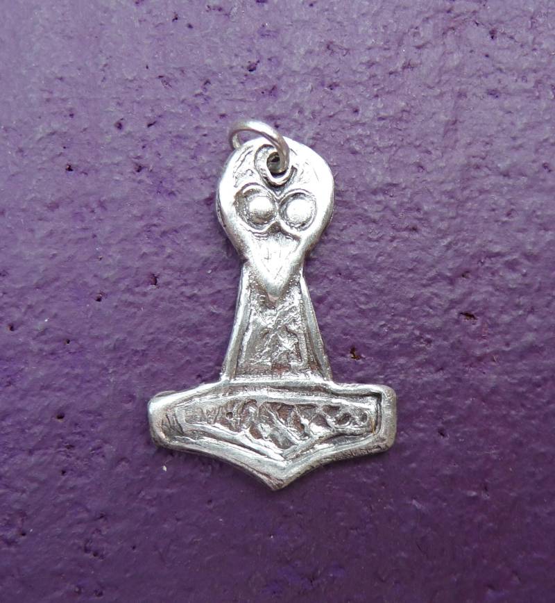 Wikinger Thorshammer Mjölnir Sterling Silber Anhänger Wikinger Thorshammer Mjölnir Sterling Silber Anhänger von GreenManJewellery