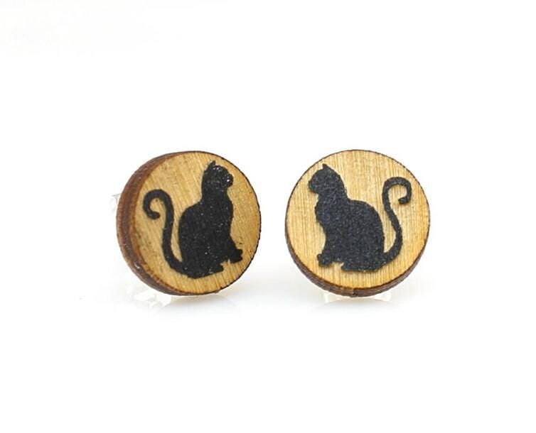 Katzen Ohrstecker - Laser Cut Ohrringe Aus Wiederaufforstem Holz von GreenTreeJewelry