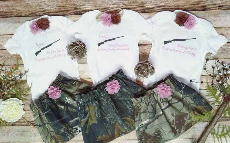 Pack My Windeln, Ich Gehe Auf Die Jagd Mit Papa, Camouflage, Baby Girl Outfit, Neugeborenen Geschenk, Personalisierte Vatertag von GreeningBoutique