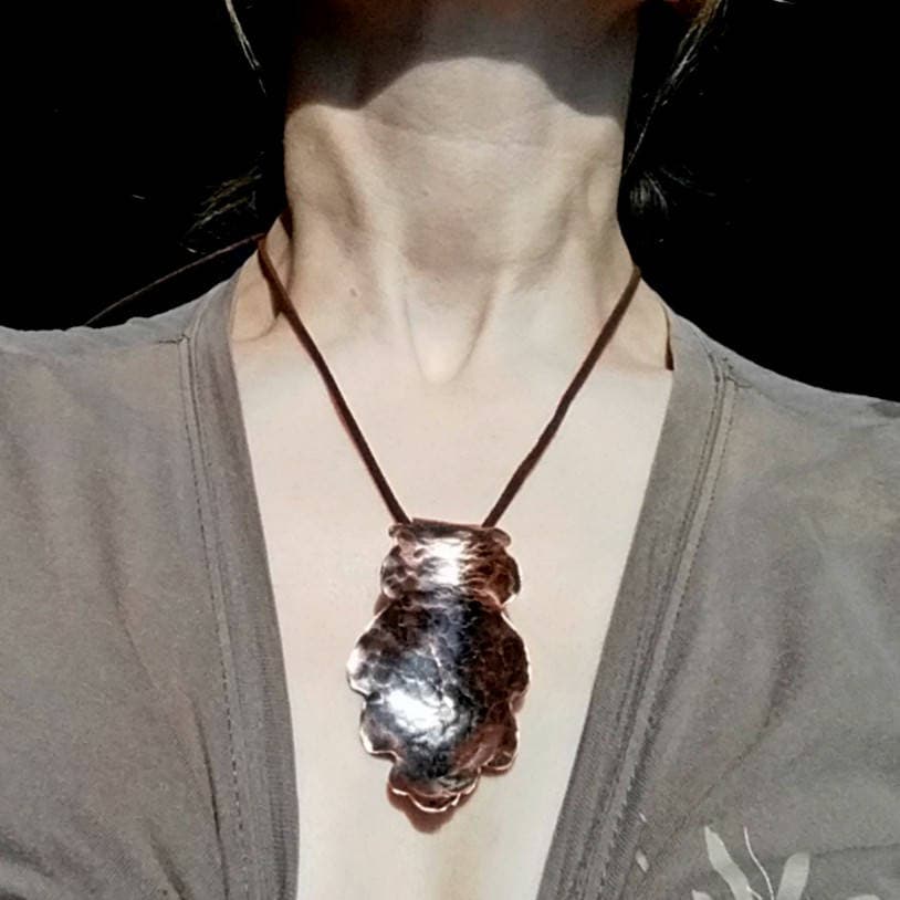 strukturierte Kupfer Eichenblatt Anhänger Halskette Rustikaler Natur Schmuck strukturierte Kupfer Eichenblatt Anhänger Halskette Rustikaler Natur Schmuck von GreenleafArtworks