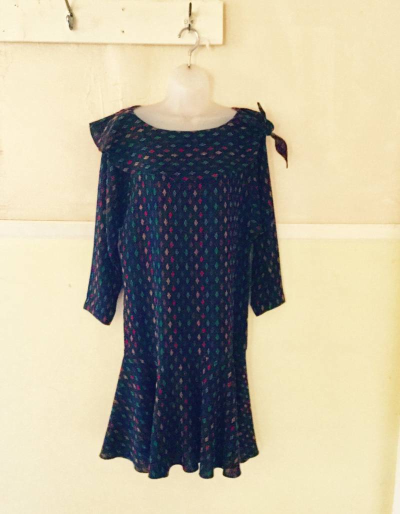 Vintage 1980Er Saks Fith Avenue 100% Wolle Taillenkleid Damen Gr. 6 Vintage 1980Er Saks Fith Avenue 100% Wolle Taillenkleid Damen Gr. 6 von GreenstarVintage