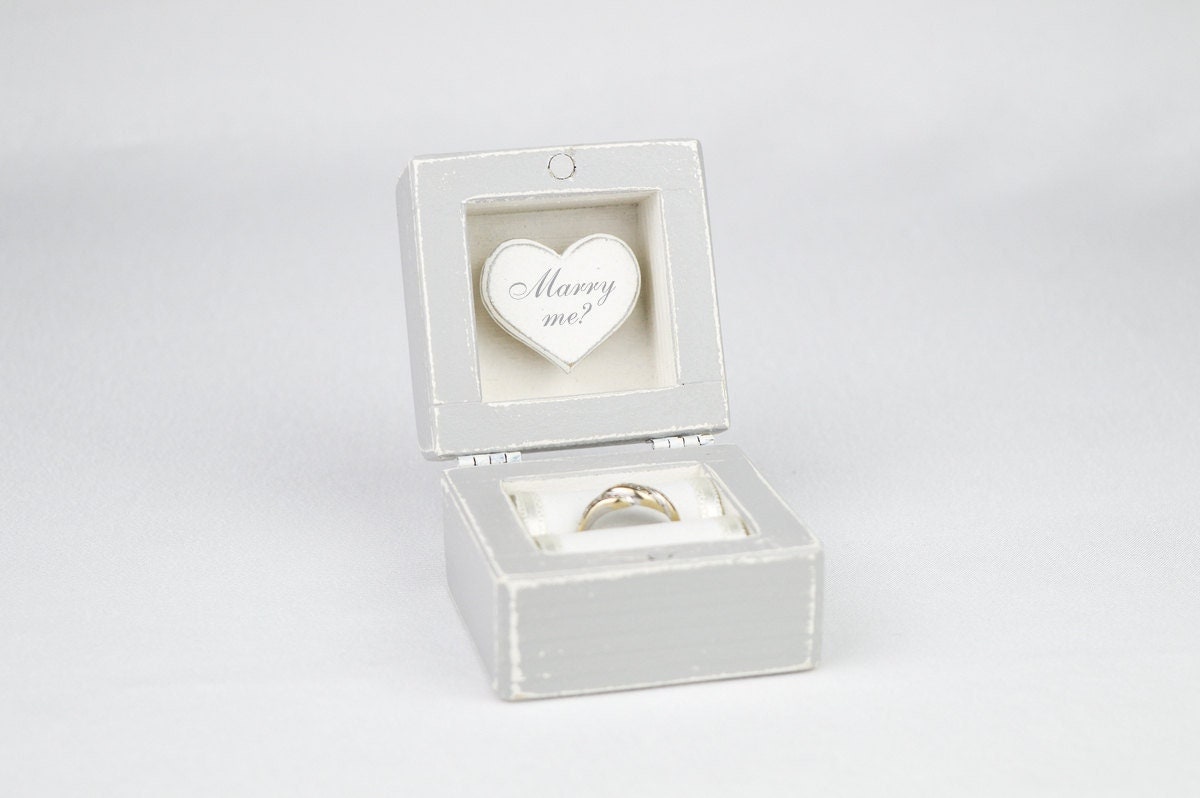 Verlobungsring Kästchen, Vorschlag Ringschatulle, Holz-Ring-Box, Individuell Gestaltete Ringschachtel Verlobungsring Kästchen, Vorschlag Ringschatulle, Holz-Ring-Box, Individuell Gestaltete Ringschachtel von GregolinoWedding