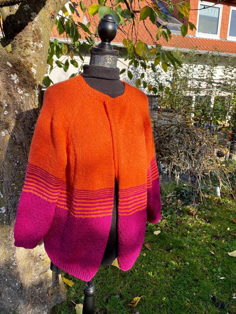 Handgestrickter Cardigan, Strickjacke Handgefertigt Größe Xl/Xxl Handgestrickter Cardigan, Strickjacke Handgefertigt Größe Xl/Xxl von GrenzzeitenShop
