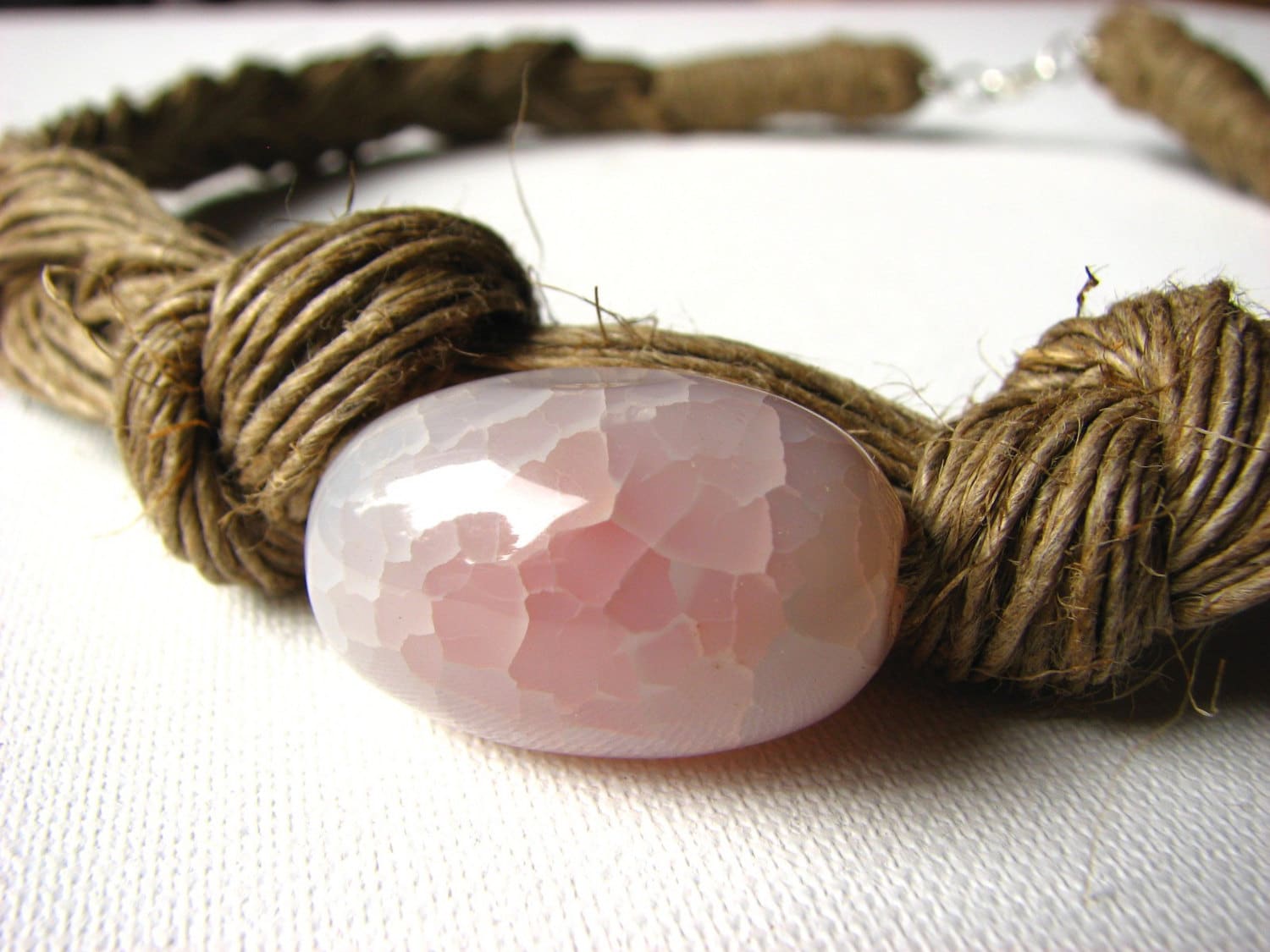 Hellrosa Achat - Leinenkette von GreyHeartOfStone