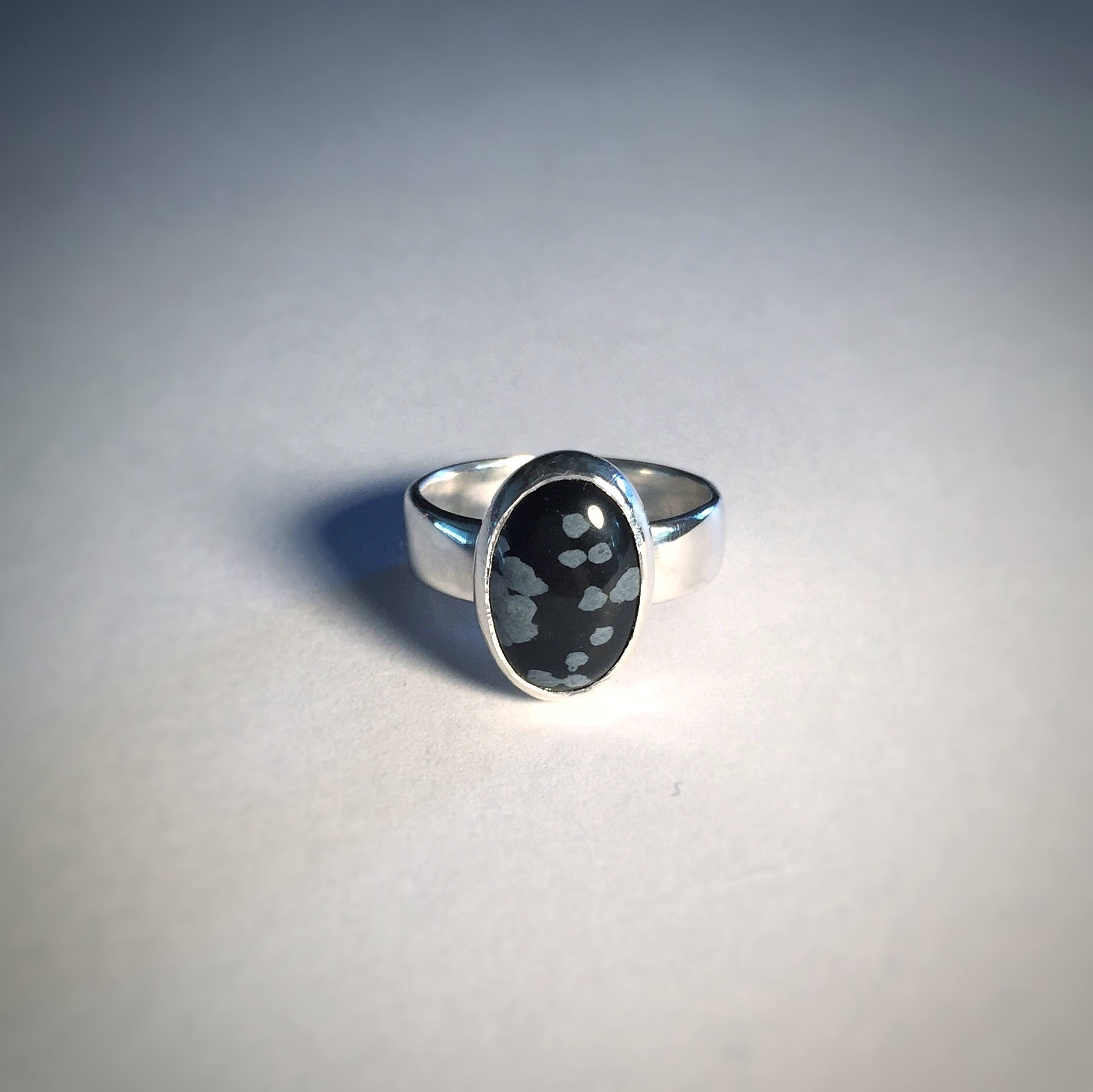 Schneeflocken Obsidian Sterling Silber Ring Schneeflocken Obsidian Sterling Silber Ring von GreyJaySilver