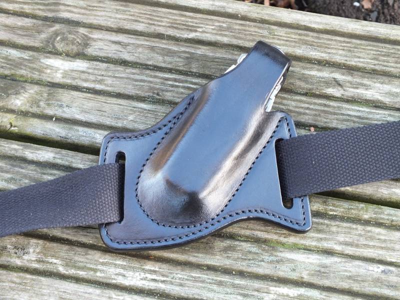 Auf Bestellung Gefertigt. Charge-Forward-Tragetasche, Schwarz Auf Bestellung Gefertigt. Charge-Forward-Tragetasche, Schwarz von GrhLeather