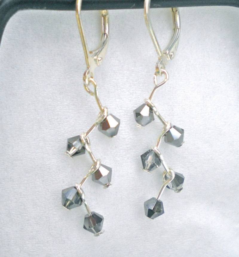 Ohrringe Graue Crystal Zig Zag Dark Lightning von GrievousAngelDesigns