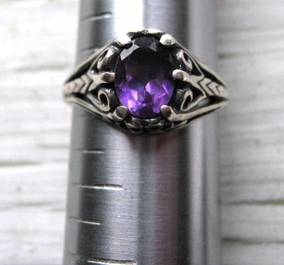 Tief Lila Amethyst Edelstein Filigraner Ring Sterling Silber Handgefertigt Februar Geburtsstein Größe 4 5 6 7 8 9 10 Benutzerdefinierte Halbe von GriffinsNestJewelry