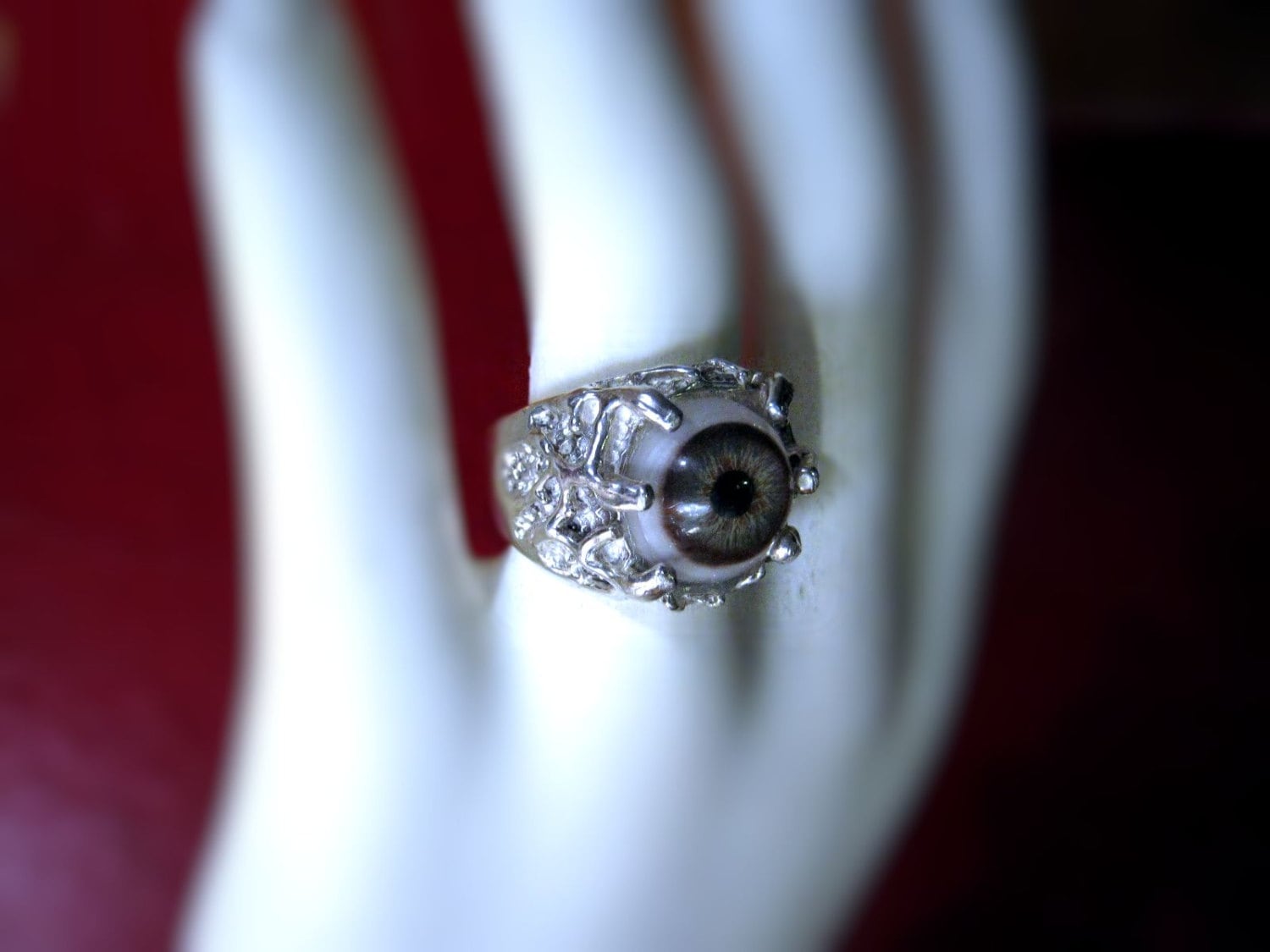 Unisex Monster Inside Hazel Eye Ring Sterling Silber Handgemacht Oddity Seltsam Grau Blau Grün Größe 6 7 8 9 10 11 12 13 Edler Schmuck Herren von GriffinsNestJewelry