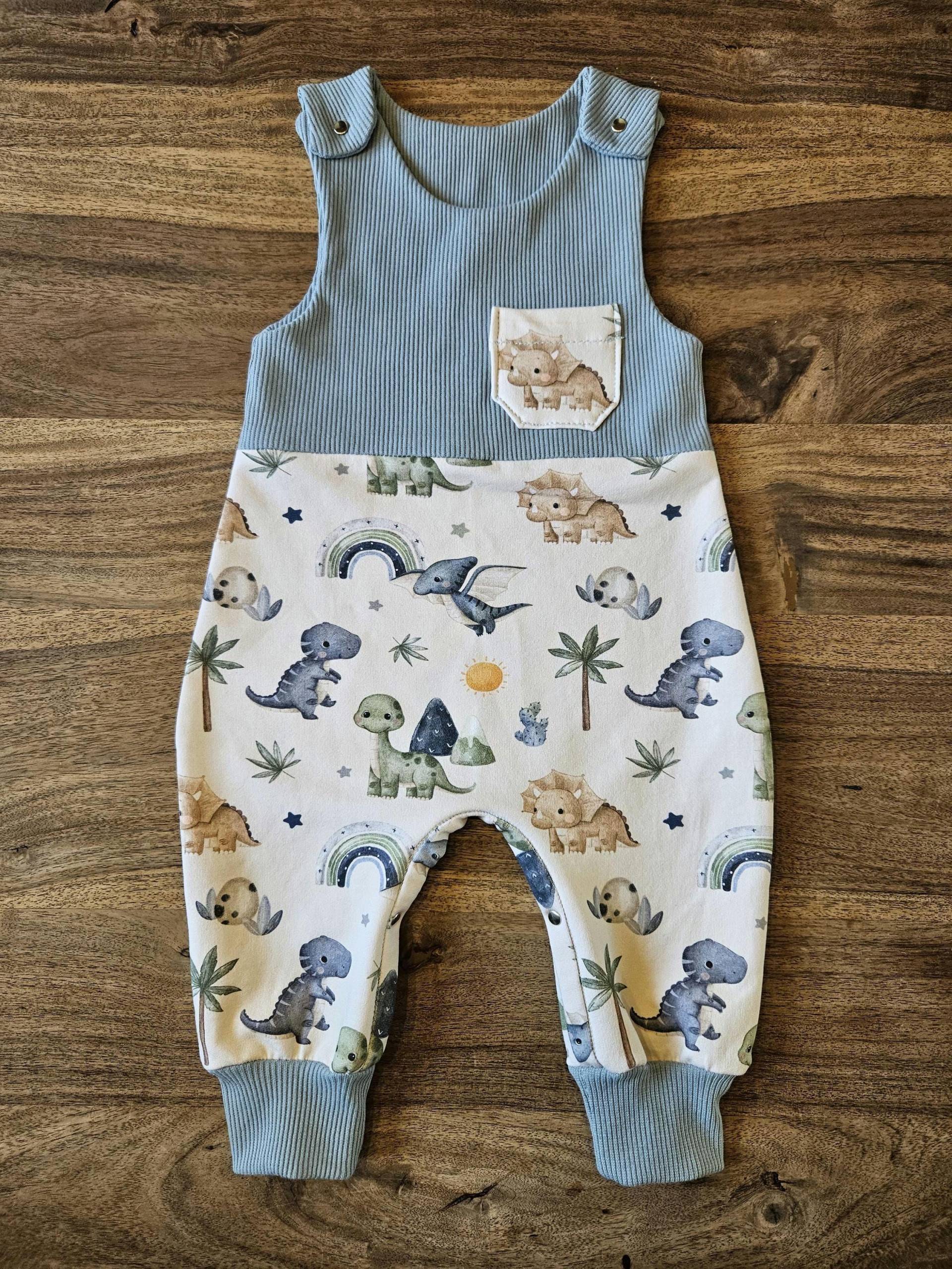 Babystrampler Mit Wickelöffnung Babystrampler Mit Wickelöffnung von GrimblysByAnna