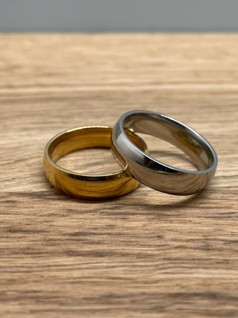 Eleganter Ring 6mm | Edelstahl Personalisierte Gravur Schmuck Frau Und Mann Unisex Geschenk Valentinstag Geburtstag Partnerring von GrimmLasergravur