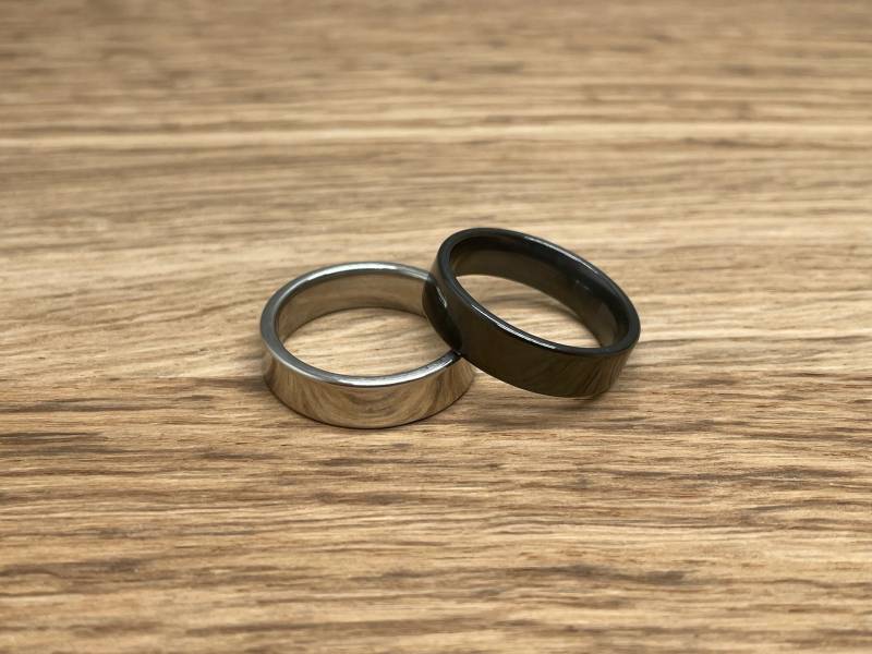 Glatter Ring 6mm | Edelstahl Personalisierte Gravur Schmuck Frau Und Mann Unisex Geschenk Valentinstag Geburtstag Partnerring von GrimmLasergravur