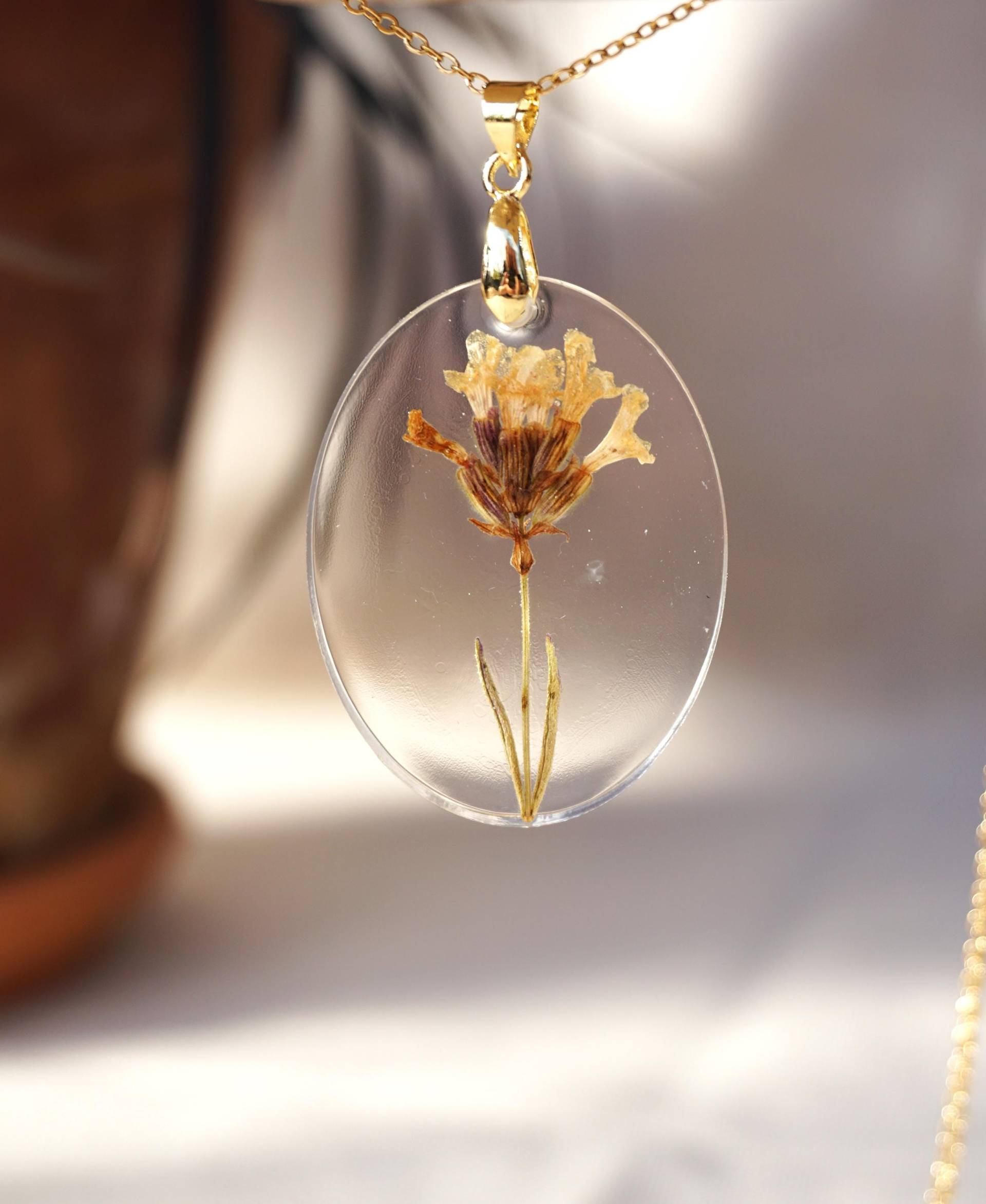 Kette Mit Lavendel Epoxidharzanhänger Kette Mit Lavendel Epoxidharzanhänger von GrimmerGoods