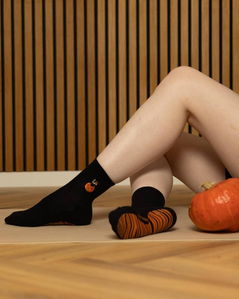 Pilates Socken Kürbis Katze Halloween 100% Silikon Anti-Rutsch Grippy Noppen Yoga Rutschfest Süß Pilates Socken Kürbis Katze Halloween 100% Silikon Anti-Rutsch Grippy Noppen Yoga Rutschfest Süß von GripliesPilates