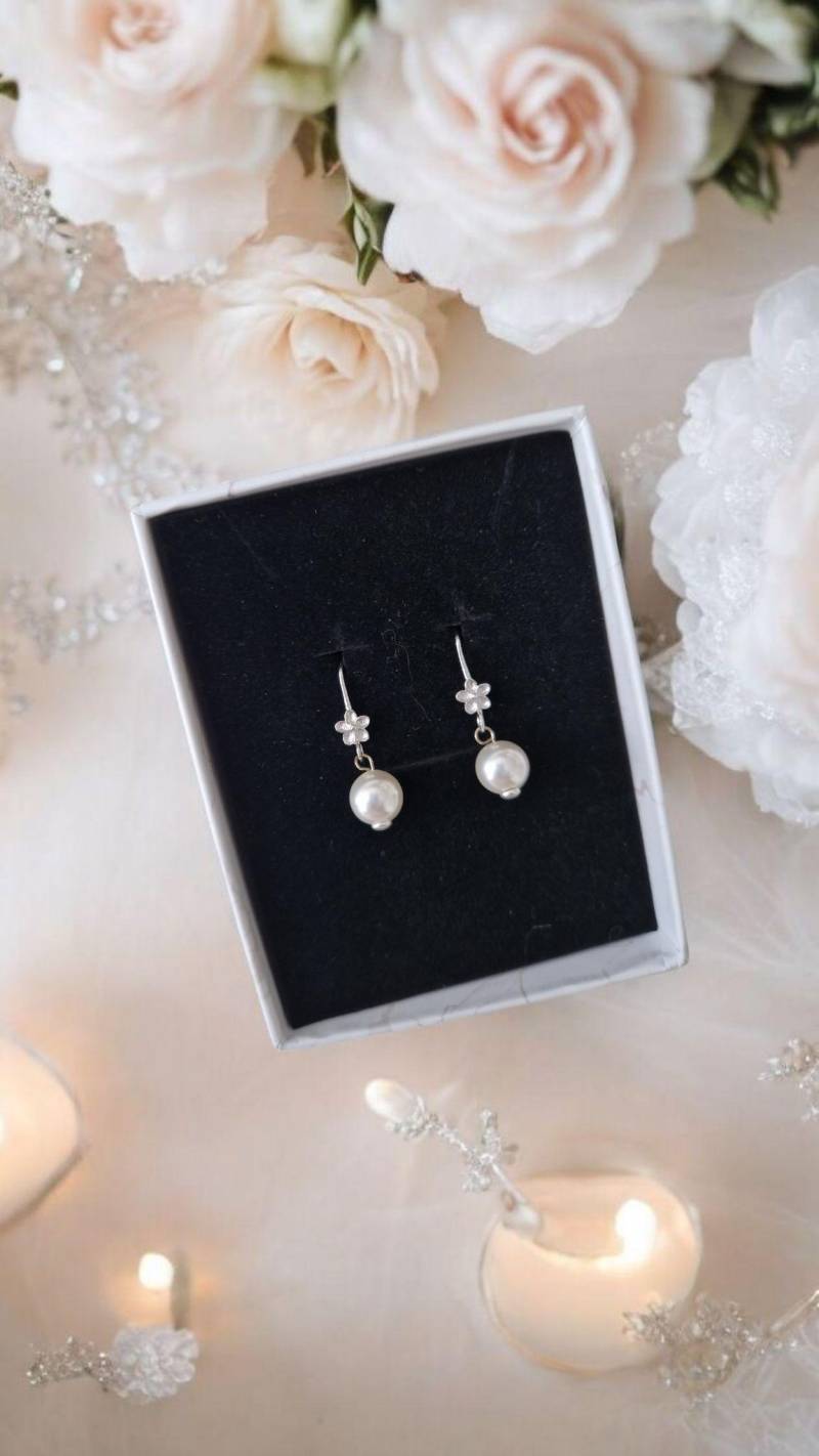Echt Silber Ohrhänger Mit Perle, Wunderschöner Ohrschmuck, Brautschmuck, Schmuck Zum Brautkleid, Perlenschmuck, Geschenkidee Echt Silber Ohrhänger Mit Perle, Wunderschöner Ohrschmuck, Brautschmuck, Schmuck Zum Brautkleid, Perlenschmuck, Geschenkidee von GritisSchmuckdesign
