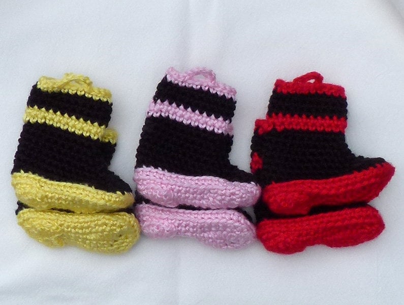 Feuerwehrmann Gehäkelte Baby Booties Wählen Sie Eine Größe Mit Herz Geformt Fersen von GrizzlyCreek