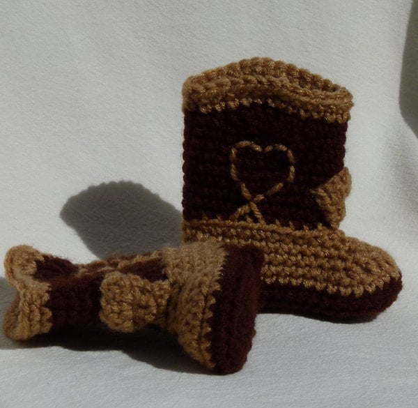 Gehäkelte Western Booties Braun Auf Hellbraun in Einer Größe Wählbar Gehäkelte Western Booties Braun Auf Hellbraun in Einer Größe Wählbar von GrizzlyCreek