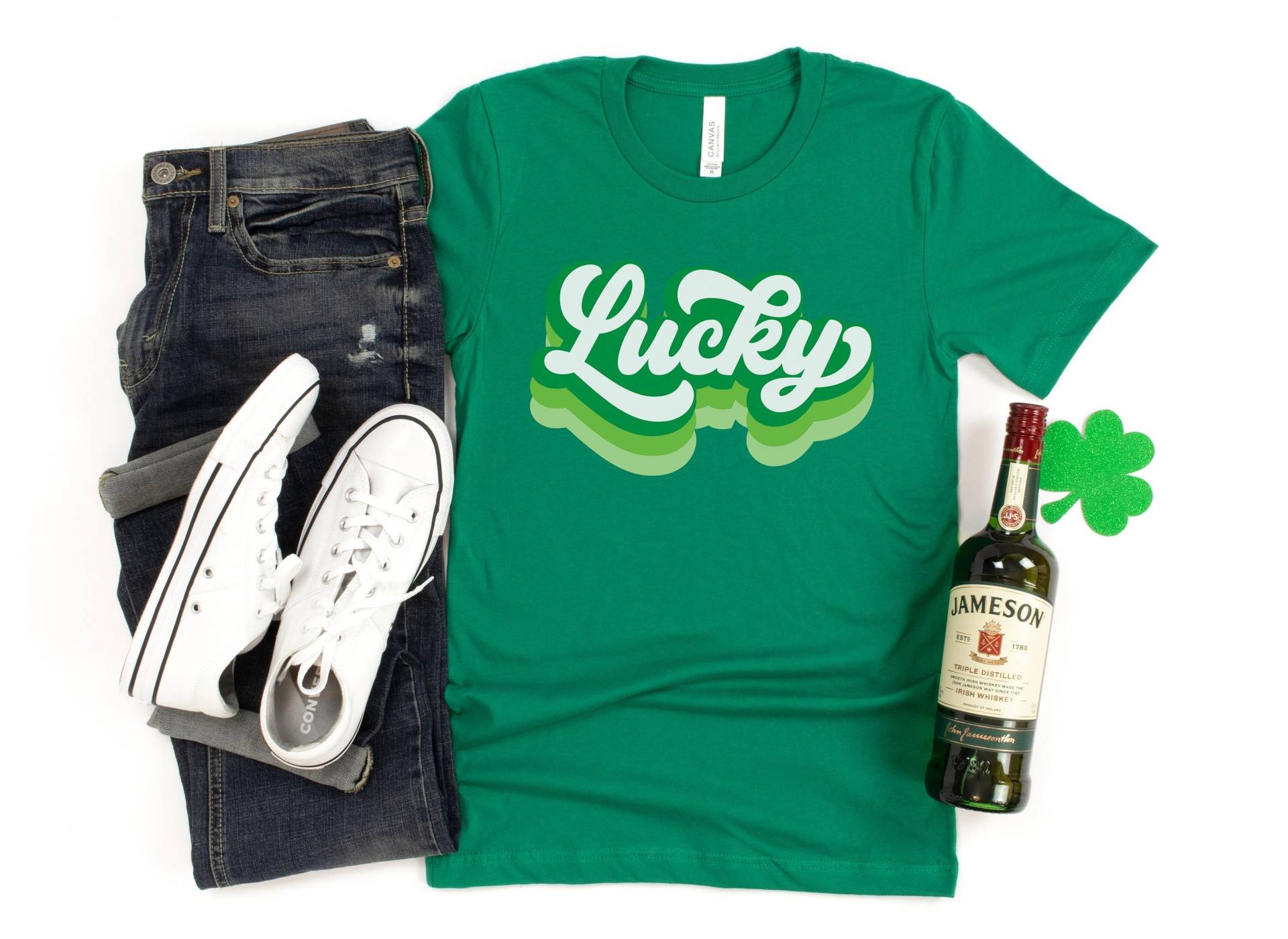 Retro T-Shirt, Damen St Patricks Day Shirt, Pattys Trinkshirt, Outfit, Glücksshirt von GrooveApparelCo