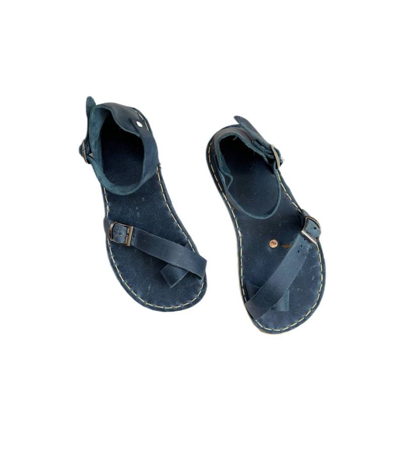 Womens Grounding Sky Blue Toe Ring Sandals | Minimalist Barefoot Copper Rivets von Groudingschuhe