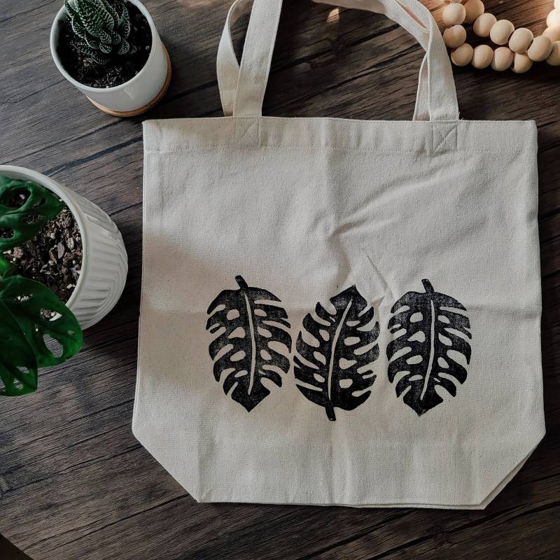 Monstera Print Canvas Tragetasche - Handgeschnitzter Stempel Wiederverwendbare von GroveWithStone