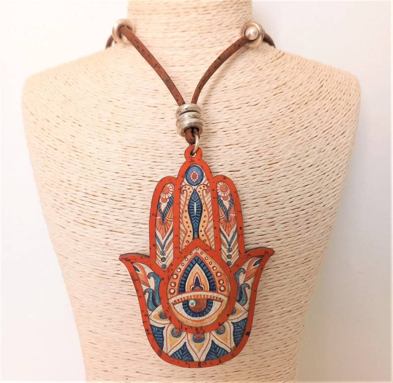 Hamsa/ Anker Kork Halskette, Vegane Ideen, Nachhaltige Mode, Made in Portugal Hamsa/ Anker Kork Halskette, Vegane Ideen, Nachhaltige Mode, Made in Portugal von GrowFromNature