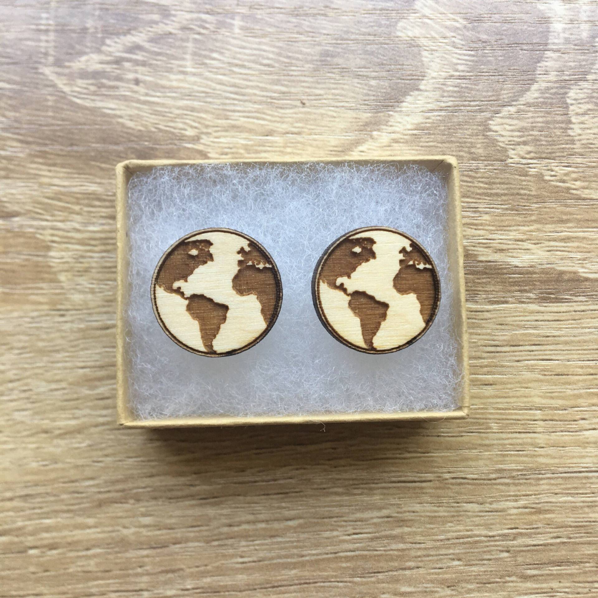 Ohrringe Aus Dem Erdholz, Holz, Planeten, Der Welt Ohrringe Aus Dem Erdholz, Holz, Planeten, Der Welt von GrowingTreeGallery