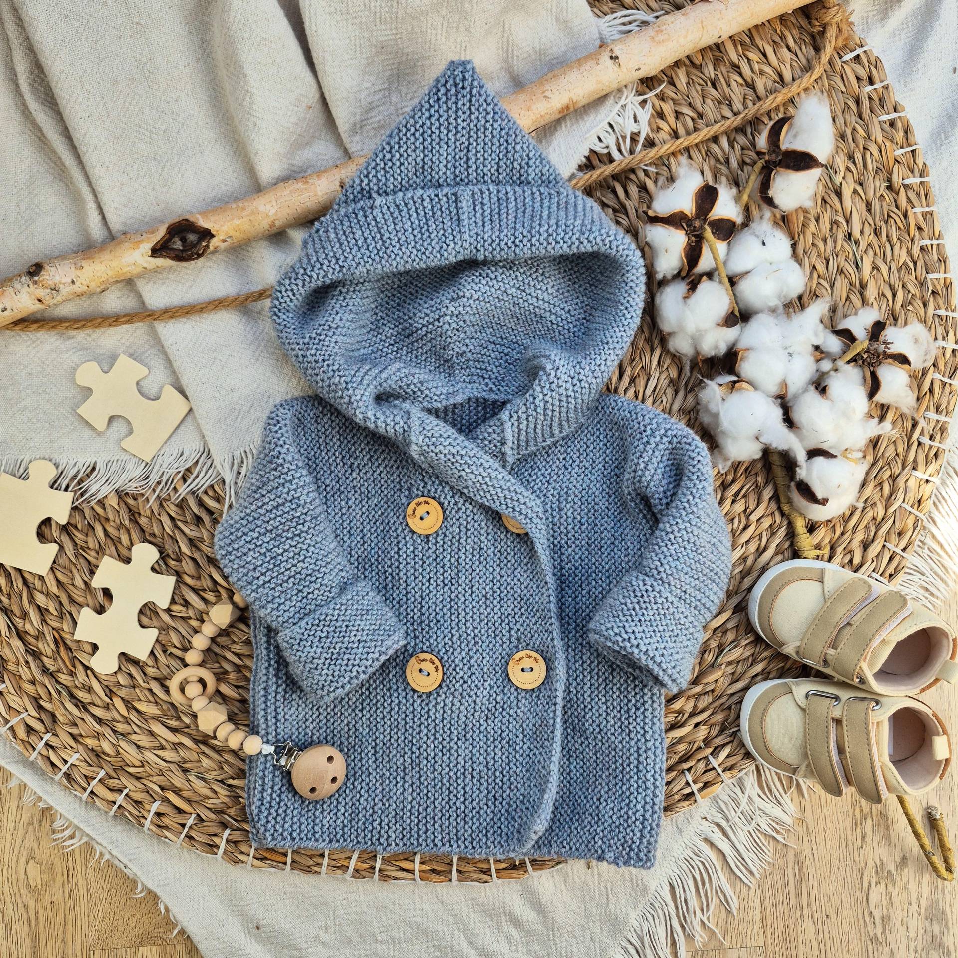 Baby Cardigan Gr. 74, Hellblau Meliert, Handgemachte Babystrickjacke Blau, Geschenk Zur Geburt von GrowlikethisShop