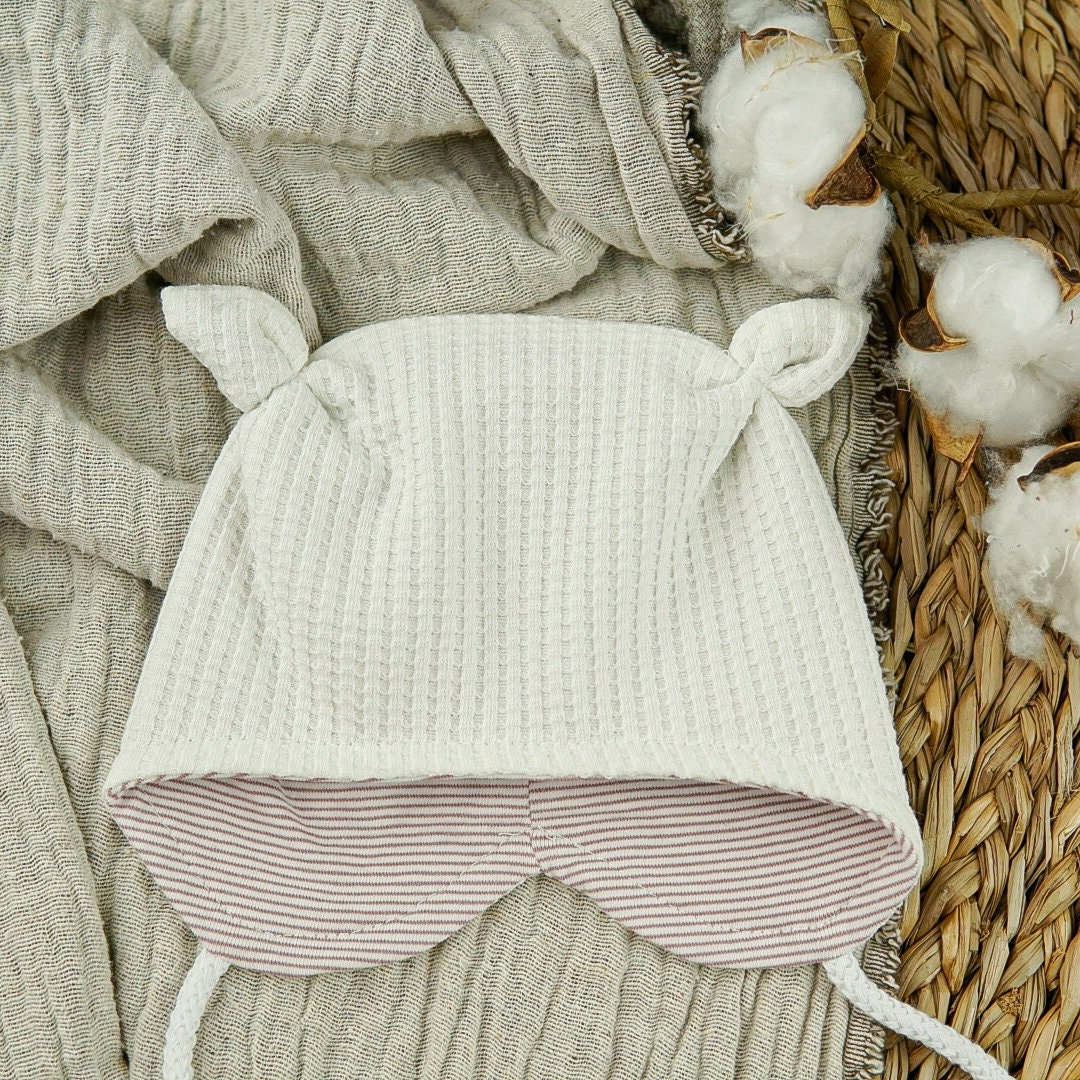 Öhrchenmütze Ku 36-38 Weiss/Rosa Streifen, Mütze Mit Ohren, Babymütze von GrowlikethisShop