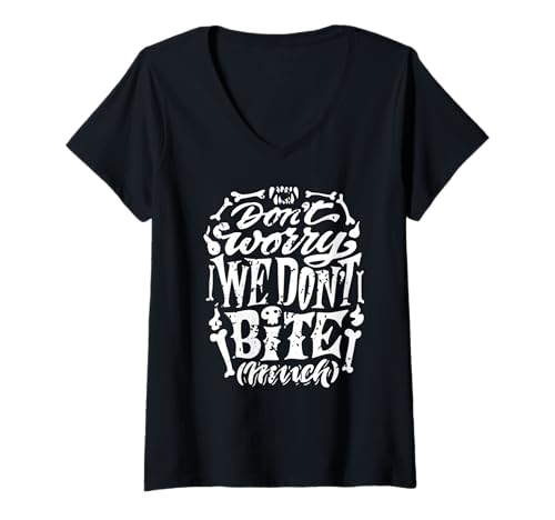 Damen Lustiger Knochenspruch Wir Beißen Kaum Lustig T-Shirt mit V-Ausschnitt Damen Lustiger Knochenspruch Wir Beißen Kaum Lustig T-Shirt mit V-Ausschnitt von Gruseliger Totenschädelwitz Für Humor Fans